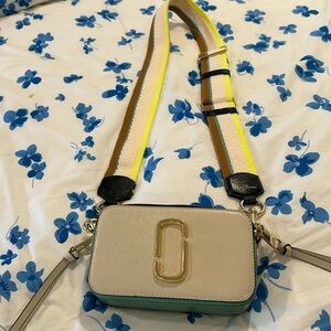 MARC JACOBS SNAPSHOT CROSS BODY BAG